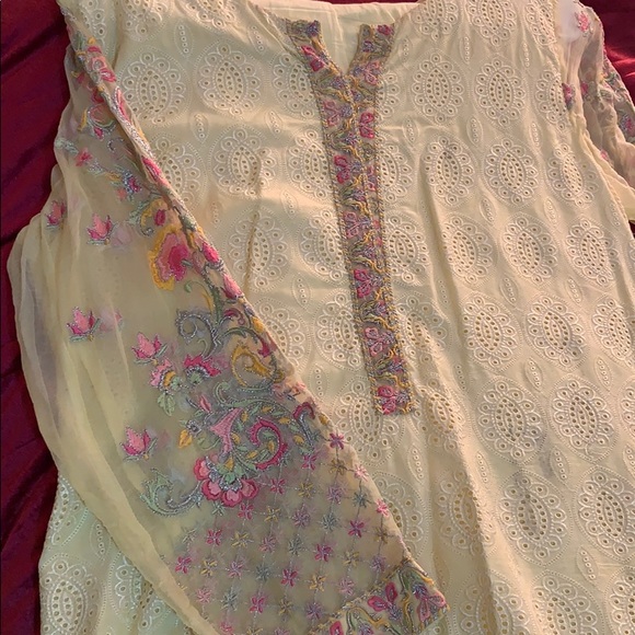 Shalwar kameez - Picture 3 of 3